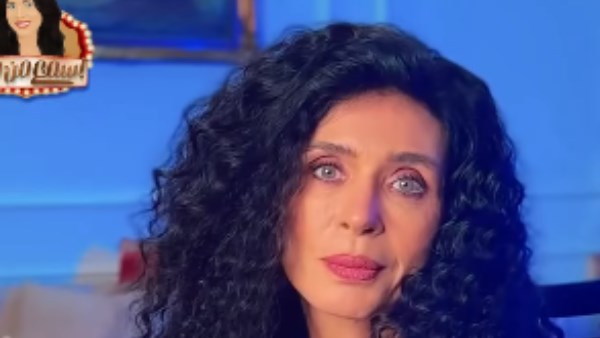 الراقصة دينا