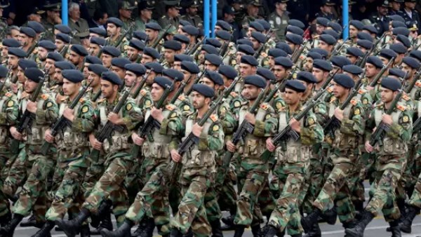 الجيش الإيراني: الرد بحزم على أي خطأ عسكري ورفع الجاهزية القتالية