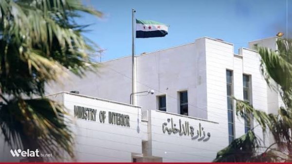 الداخلية السورية تكشف تفاصيل انفجار قرب مقر إقامة ماكرون: العبوتان وُضعتا داخل سيارة وحاوية مهملات