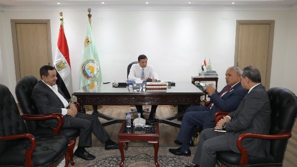 وزير الزراعة يبحث مع "الفاو" دعم مبادرة إحياء القرية المنتجة لتحقيق التنمية الريفية المستدامة