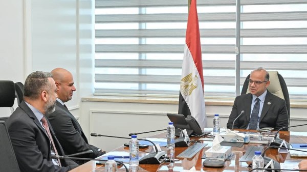 وزير الاستثمار يبحث مع بروكتر آند جامبل خطط التوسع وزيادة الصادرات من مصر