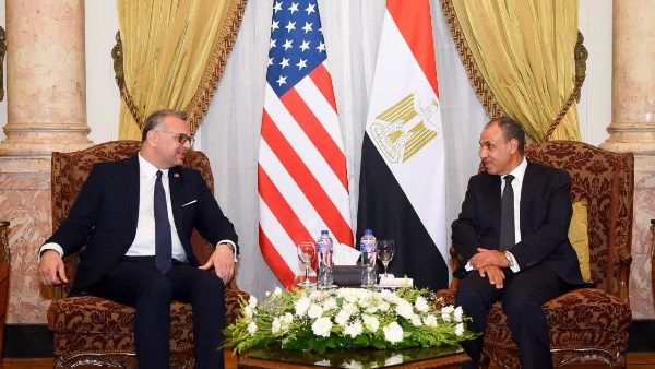 وزير الخارجية يبحث مع مستشار ترامب للشؤون العربية والأفريقية تطورات المنطقة وتعزيز الشراكة المصرية الأمريكية
