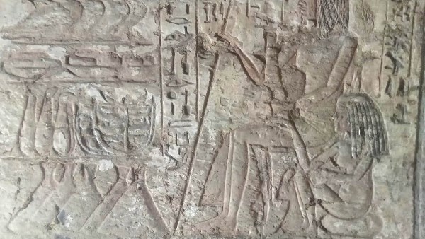 اكتشاف أثري جديد في سقارة.. العثور على 3 مقابر صخرية من عصر الدولة الحديثة بجبانة البوباسطيون