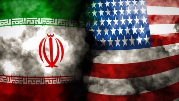 ترامب يرد بهجوم واسع على إيران ويستهدف 80 موقعًا مؤثرًا 