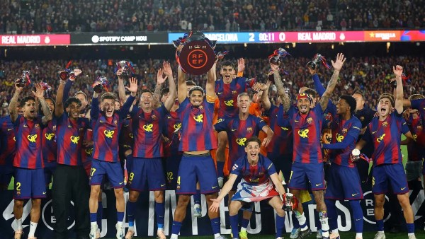 تتويج برشلونة