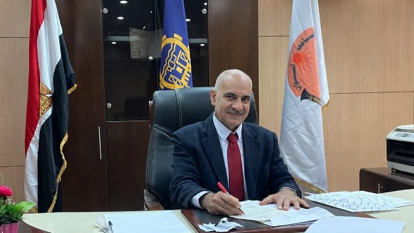 رئيس جامعة اسوان 