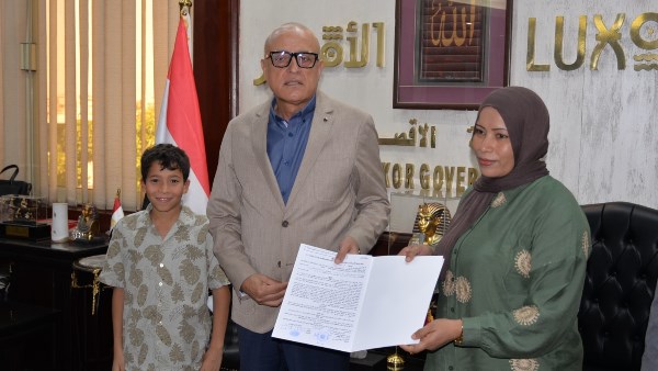 محافظ الأقصر