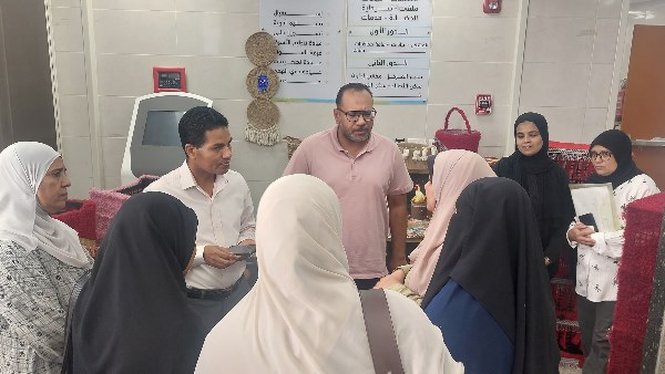 قافلة خدمات الصحة الإنجابية ووسائل تنظيم الأسرة المجانية بالأقصر