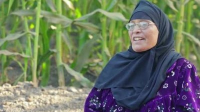  الحاجة نبيلة عبد الغني، صاحبة أغنية "البامية شوكتني