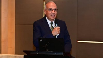 وزير الموارد المائية والري