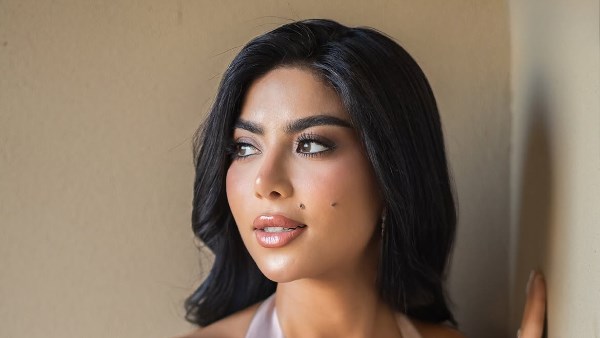 كارولين عزمي
