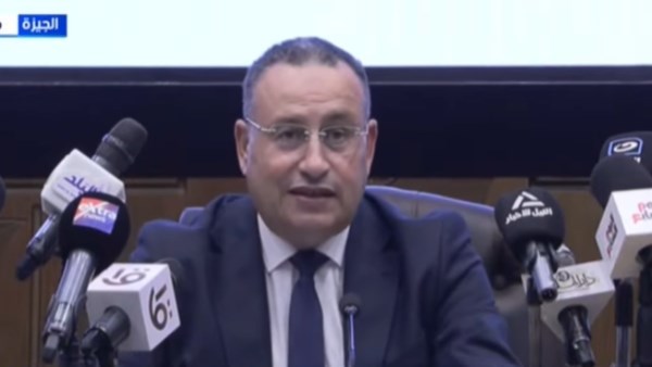 الدكتور عبدالعزيز قنصوة، وزير التعليم العالي