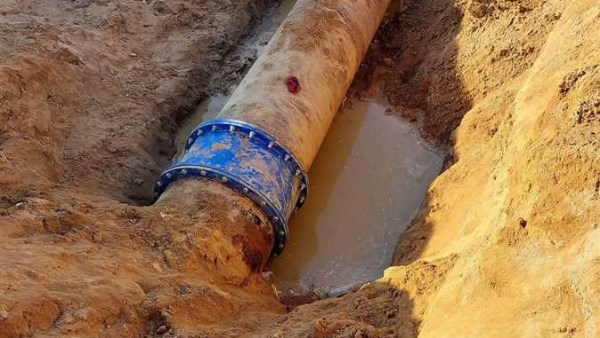 إصلاح خط مياه الكريمات 