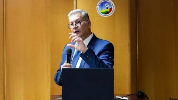 كريم بدوي وزير البترول والثروة المعدنية 