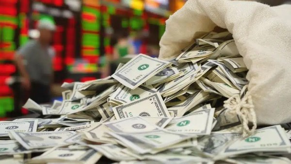 صناديق التحوط والأموال - صورة ارشيفية