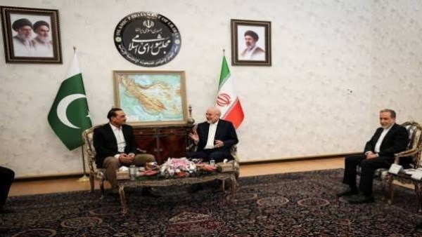 ايران وبكستان وعمان 
