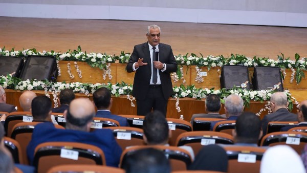 الدكتور المهندس صلاح سليمان جمبلاط - وزير الدولة للإنتاج الحربي