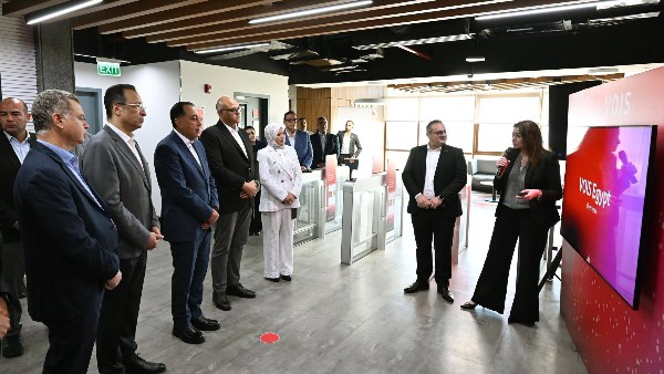 رئيس الوزراء يتفقد «VOIS» بالإسكندرية