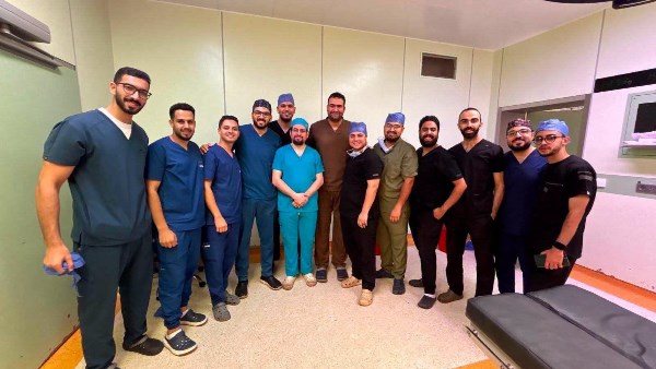 فريق جراحة الأوعية الدموية بمستشفى كفر الشيخ الجامعي