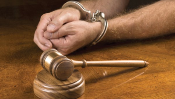 القبض على شقيقين لاتهامهما بقتل شقيقتهما 