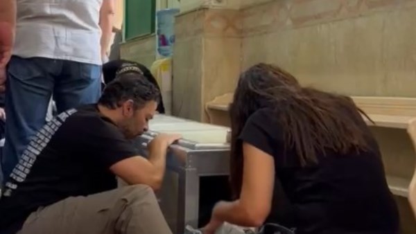 خضر محمد خضر في جنازة طليقته ياسمين أبو النجا 