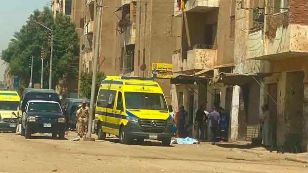 الأسعاف و الشرطة مكان الحادث