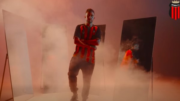 تقديم تريزيجيه لاعبًا للرياض