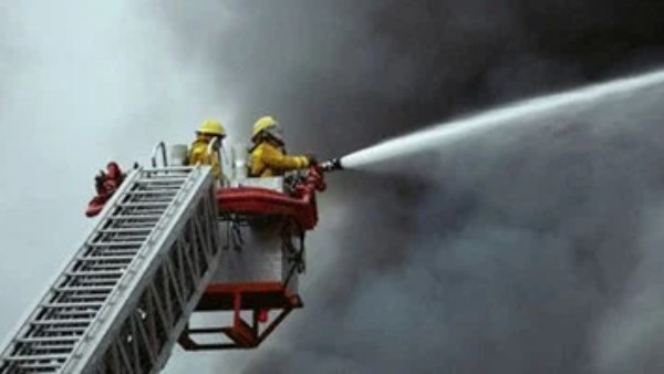 السيطرة على حريق داخل شقة سكنية بأوسيم