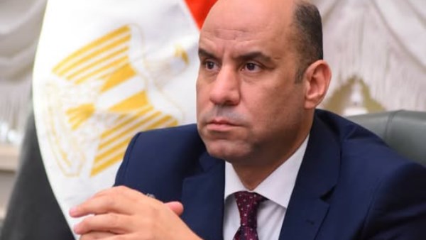 وزير العمل  