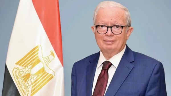 الدكتور حسين عيسى، نائب رئيس مجلس الوزراء للشؤون الاقتصادية