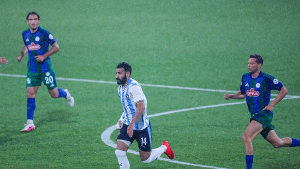 بيراميدز وريزا سبور التركي