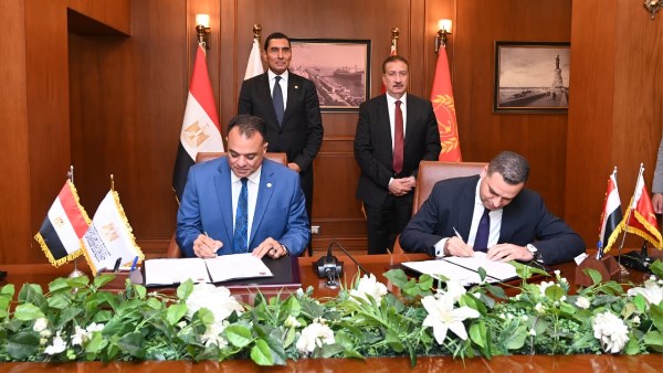 وزير الشباب والرياضة ومحافظ بورسعيد يشهدان توقيع بروتوكول تعاون