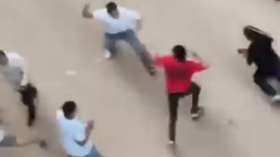 مشاجرة بين طلاب بشارع 15 في الفيوم.. والأمن يفحص الواقعة