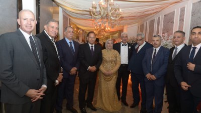 خلال حفل الزفاف