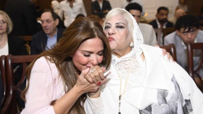  والدة الفنانة صابرين