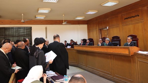 الإعدام شنقاً لـ سارة خليفة و 12 آخرين 