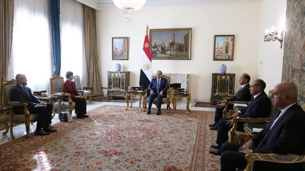 الرئيس السيسي يستقبل رئيسة البنك الآسيوي 