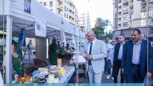 من المزارع للمواطن.. سوق اليوم الواحد يفتح أبوابه بالإسكندرية