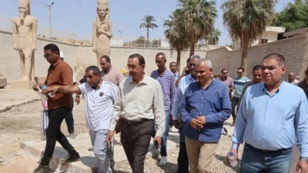 محافظ سوهاج يوجه بتطوير المنطقة الأثرية بأخميم وتعظيم الاستفادة السياحية