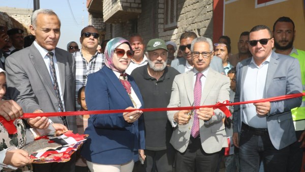 محافظ بني سويف يفتتح إعادة إعمار 60 منزلًا للأسر الأولى بالرعاية