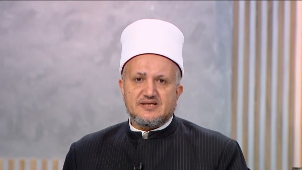 الدكتور عبد الحميد متولي