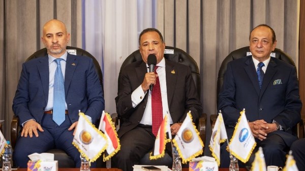 حزب الشعب الجمهوري يستضيف صالون سياسي 