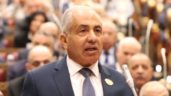اللواء أحمد العوضي وكيل مجلس الشيوخ 