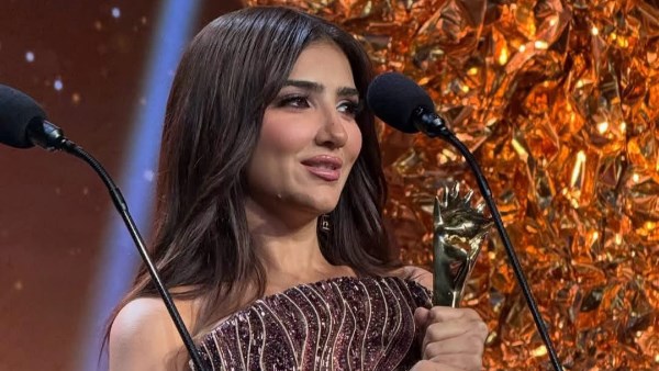 الفنانة مي عمر