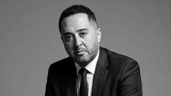  الفنان عمرو عبدالعزيز