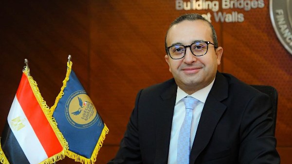 الدكتور محمد عبدالعزيز مساعدًا لرئيس الهيئة العامة للرقابة المالية