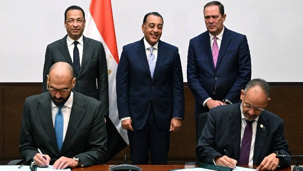 رئيس الوزراء يشهد توقيع خطاب نوايا بين الاتصالات و«سيسكو» 