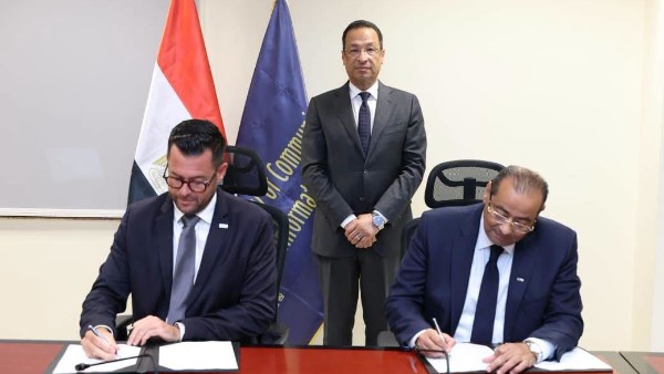 جانب من توقيع بروتوكولات تعاون