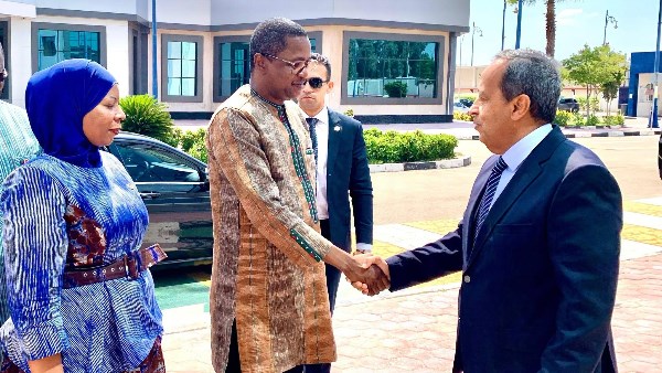 مدينة الدواء المصرية «چبتو فارما» تستقبل وزير خارجية بوركينا فاسو