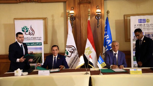  «تنمية الريف المصري الجديد» تتعاقد مع «الخرافي ناشيونال» لإنشاء 6 محطات كهرباء 